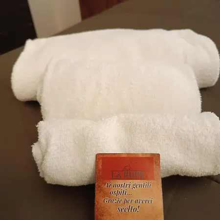 La Rupe Bed & Breakfast 3*