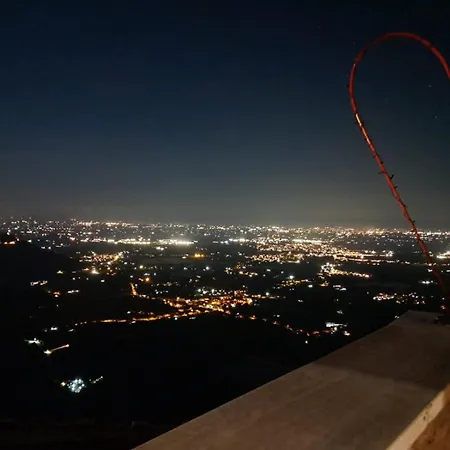 فندق مبيت وإفطار La Rupe 4*