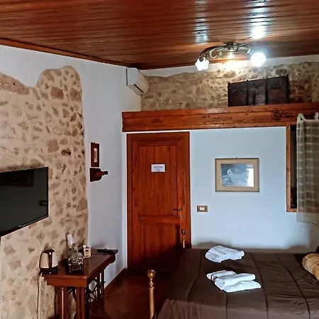 La Rupe فندق مبيت وإفطار Norma