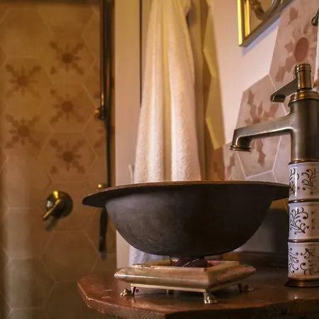 La Rupe Bed & Breakfast